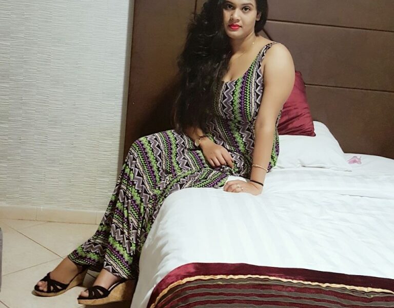 VIP Call-girls In Lado Sarai (Delhi) 9711108085 Short 2500 Night 8000