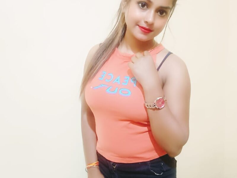 VIP Call-girls In Kalindi Kunj (Delhi) 9711108085 Short 2500 Night 8000