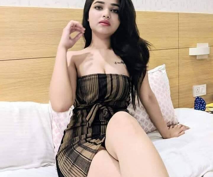 VIP Call-girls In Kaushambi (Delhi) 9711108085 Short 2500 Night 8000