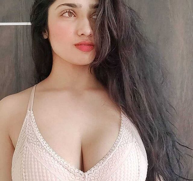 VIP Call-girls In Dilshad Garden (Delhi) 9711108085 Short 2500 Night 8000