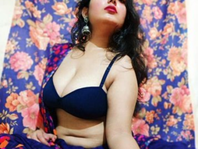 (9999102842), Low Budget Call Girls In Kailash Colony, Delhi NCR