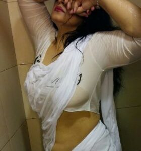 Call Girls In Vasant Kunj (Delhi) 9582303131 Call Girl Service In Delhi NCR