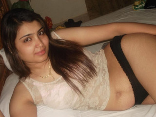 Call Girls In Saket 【 9958018831】—Escort Service In Out Call Delhi NCR
