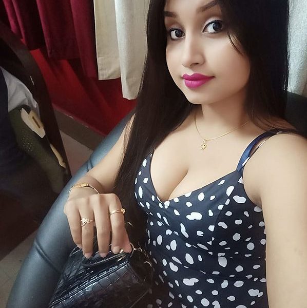 Cheap rate Call Girls In Noida 8447722409 Women Seeking Men