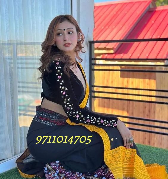 Young⇨ Call Girls in India Gate Delhi Call Us 97110°14705