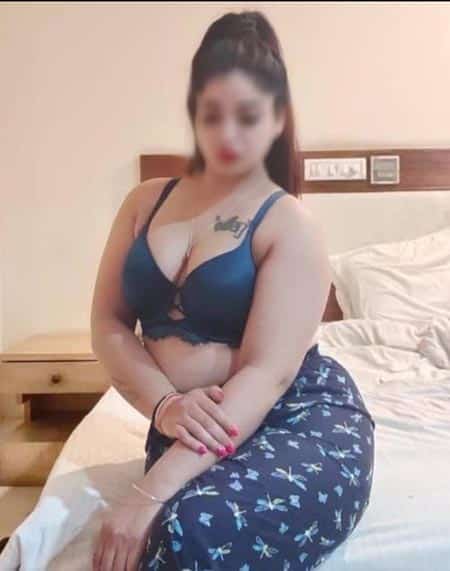 9582303131 ,Call Girls Services In Noida sector 2
